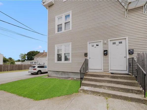 117 Englewood Ave Floor 1, Pawtucket, RI 02860