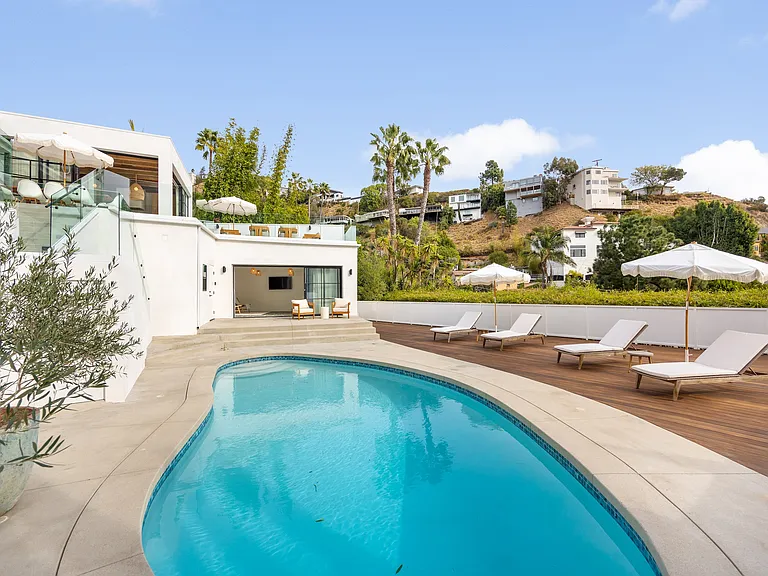 A sanctuary of peace and style.