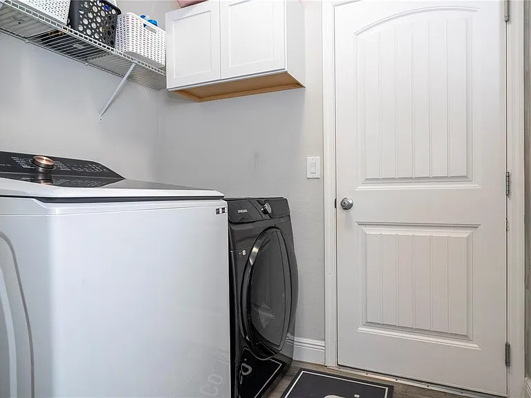 5251 Wildwood Way — Photo 23