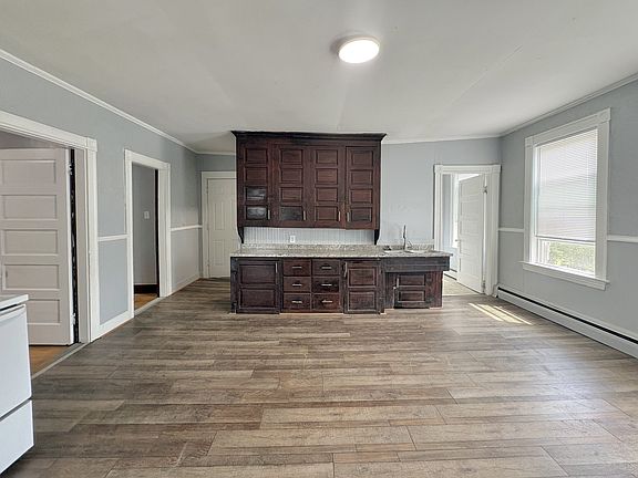 2nd image of 220 Blake St #5
