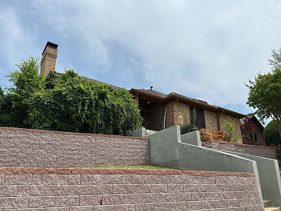 3rd image of 2715 Spyglass Dr