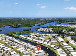 654 Blackburn Blvd, North Port, FL 34287