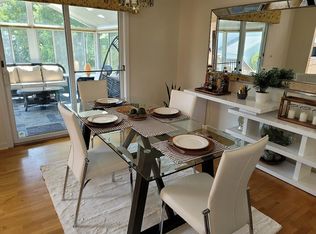 151 Atlantic Dr, Middletown, RI 02842