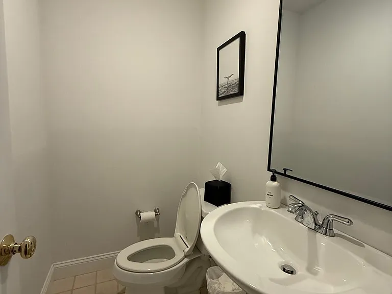 368 Hoyt St — Photo 32