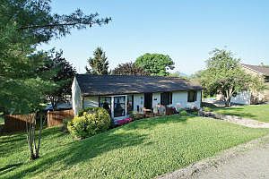 5th image of 1031 Jeanette Ave