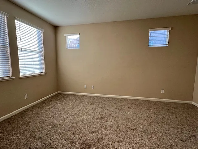 191 Cinema St — Photo 11
