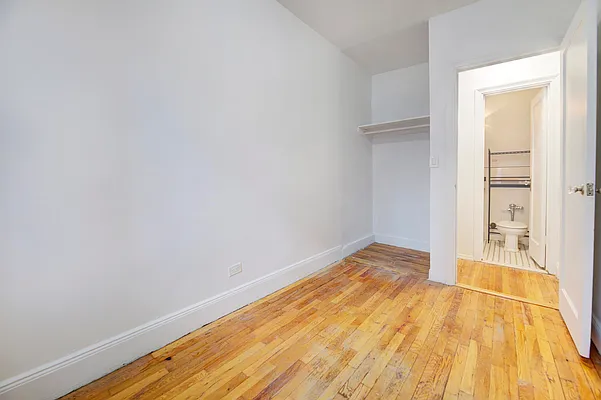 Rented by REAL New York | media 33