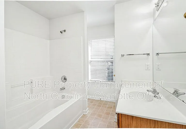 8618 Twined Creek Ln — Photo 13