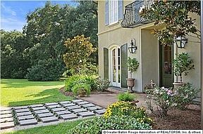 3rd image of 5069 Live Oak Dr