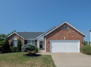 7481 Little Oaks Dr, O'Fallon, MO 63368