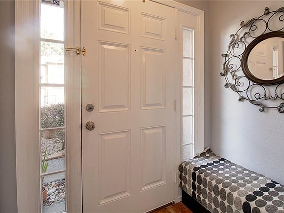 3rd image of 4627 Ashburn Square Dr