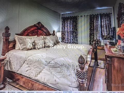 2nd image of 10 Gibson St #1