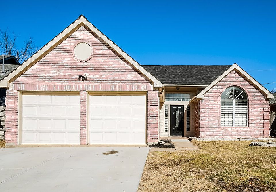 1st image of 4609 Birchbend Ln