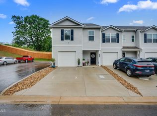 969 Lola Ln, Kingsport, TN 37663