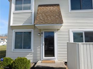 5545 Ivy Ct #6-D, Willoughby, OH 44094