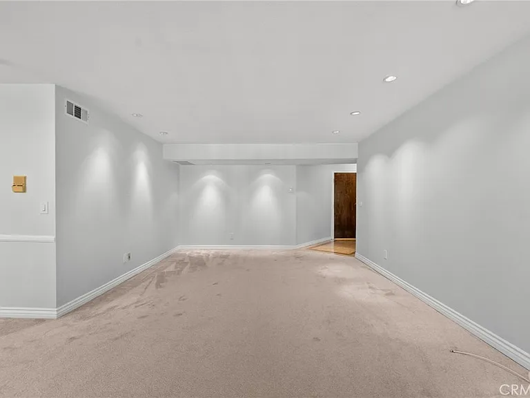 330 W California Blvd — Photo 14