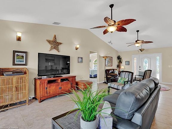 2nd image of 1520 Lake Clay Dr