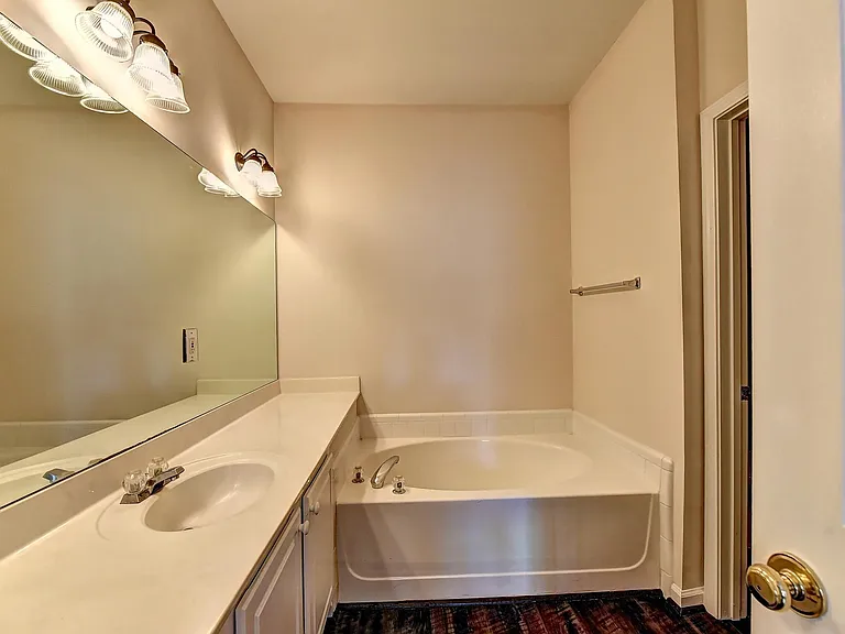 13300 Morris Rd #137 — Photo 32