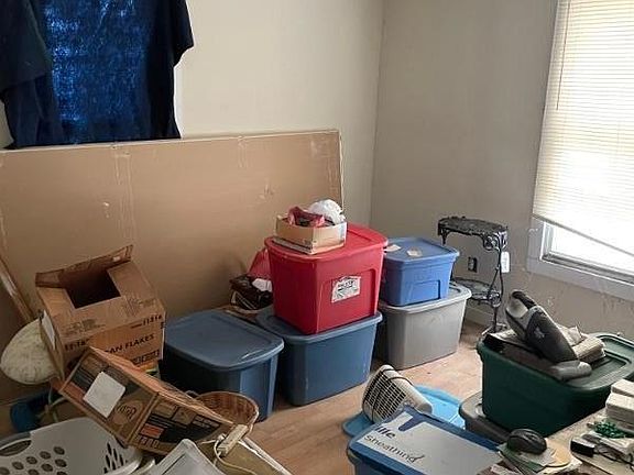 5th image of 812 N Pearl St
