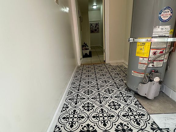 Private Entry hallway