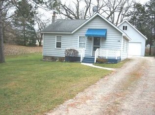 451 N Lake St, Harrison, MI 48625