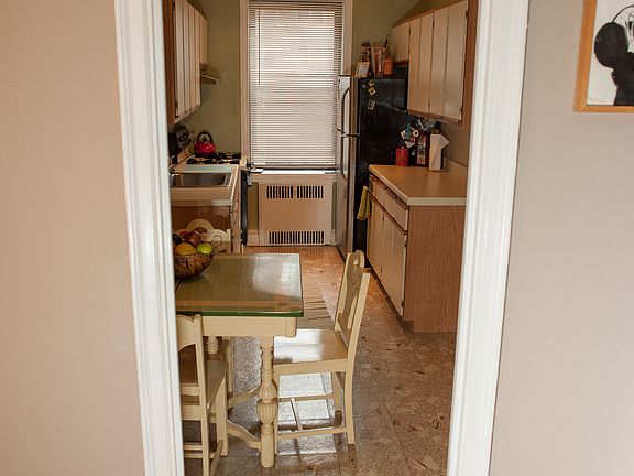 Kitchen view from foyer