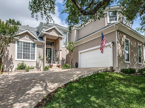 2nd image of 11 Benchwood Cir