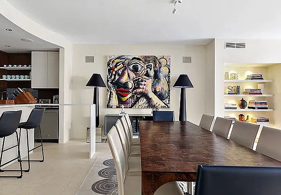 5th image of 7 Hubert St #Townhouse