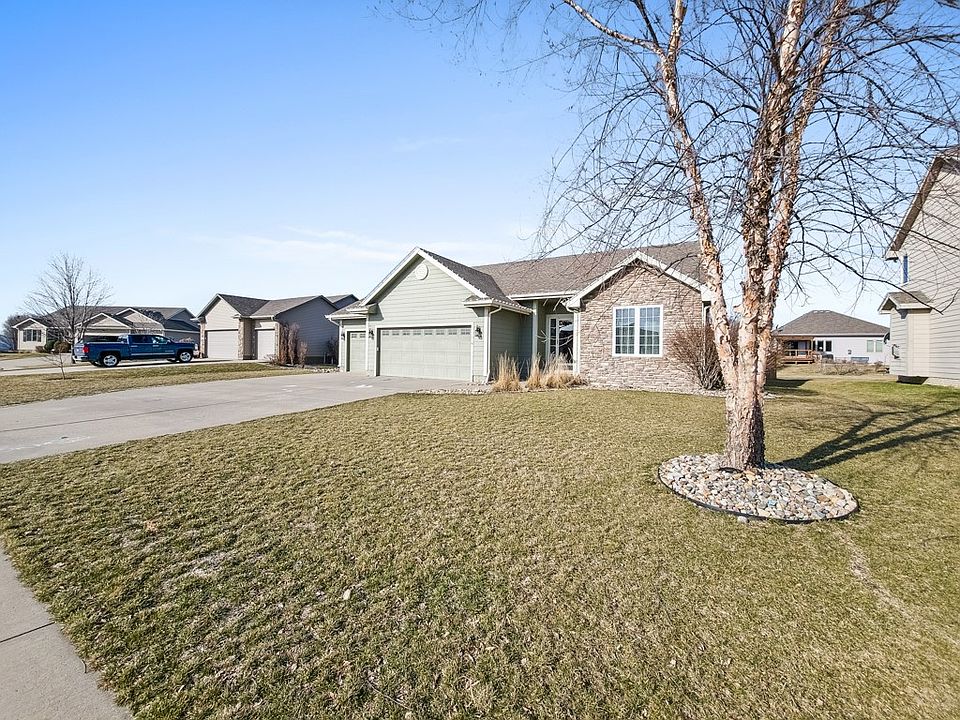1316 91st St, West Des Moines, IA 50266 Zillow