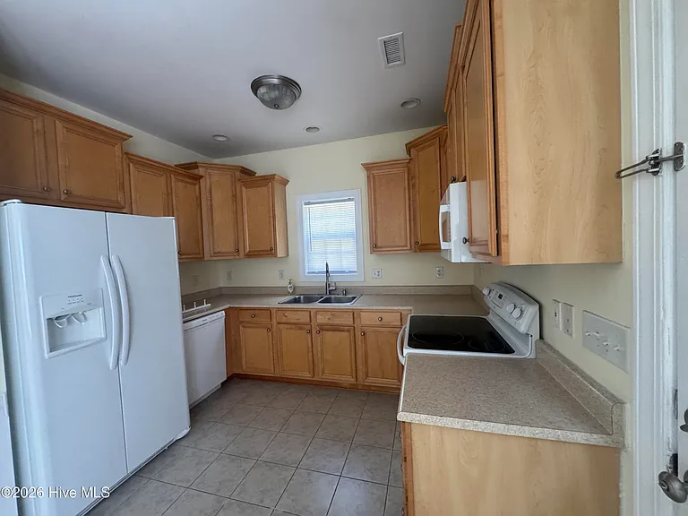 210 Chadwick Shores Dr — Photo 7