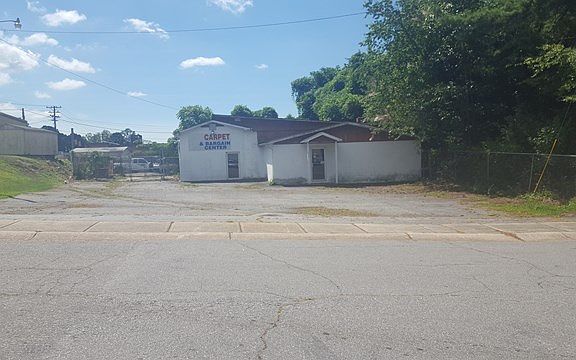 2nd image of 1305 2nd St