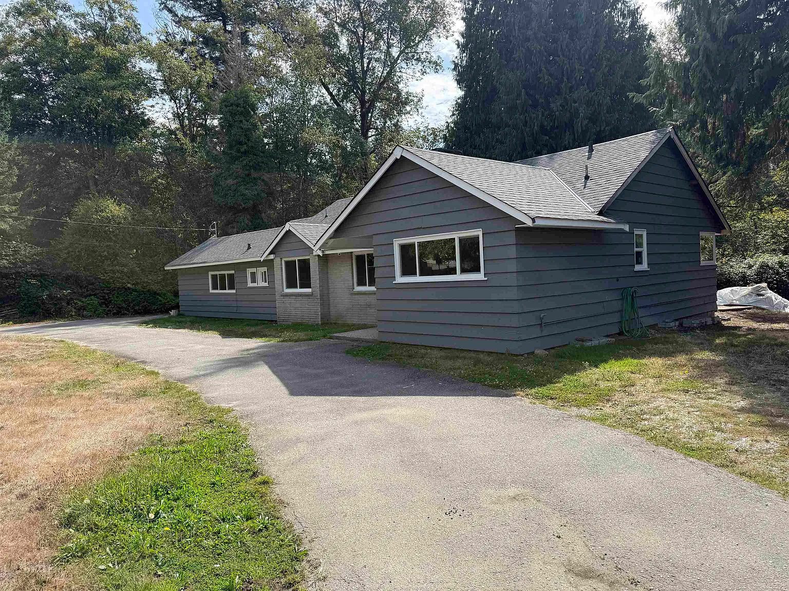 3 bed, 1632 sqft, $3,900 — Photo 1