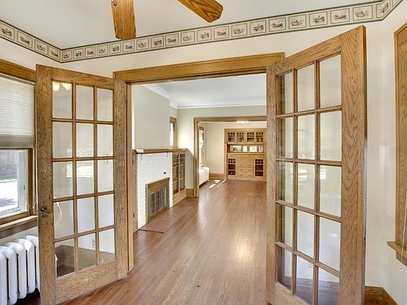 4th image of 1817 Stanford Ave