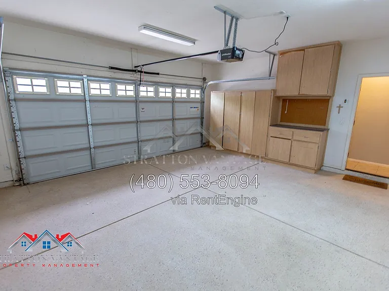 1920 S Hudson Dr — Photo 3