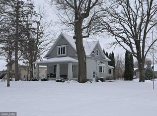 311 Big Woods Ln, Annandale, MN 55302