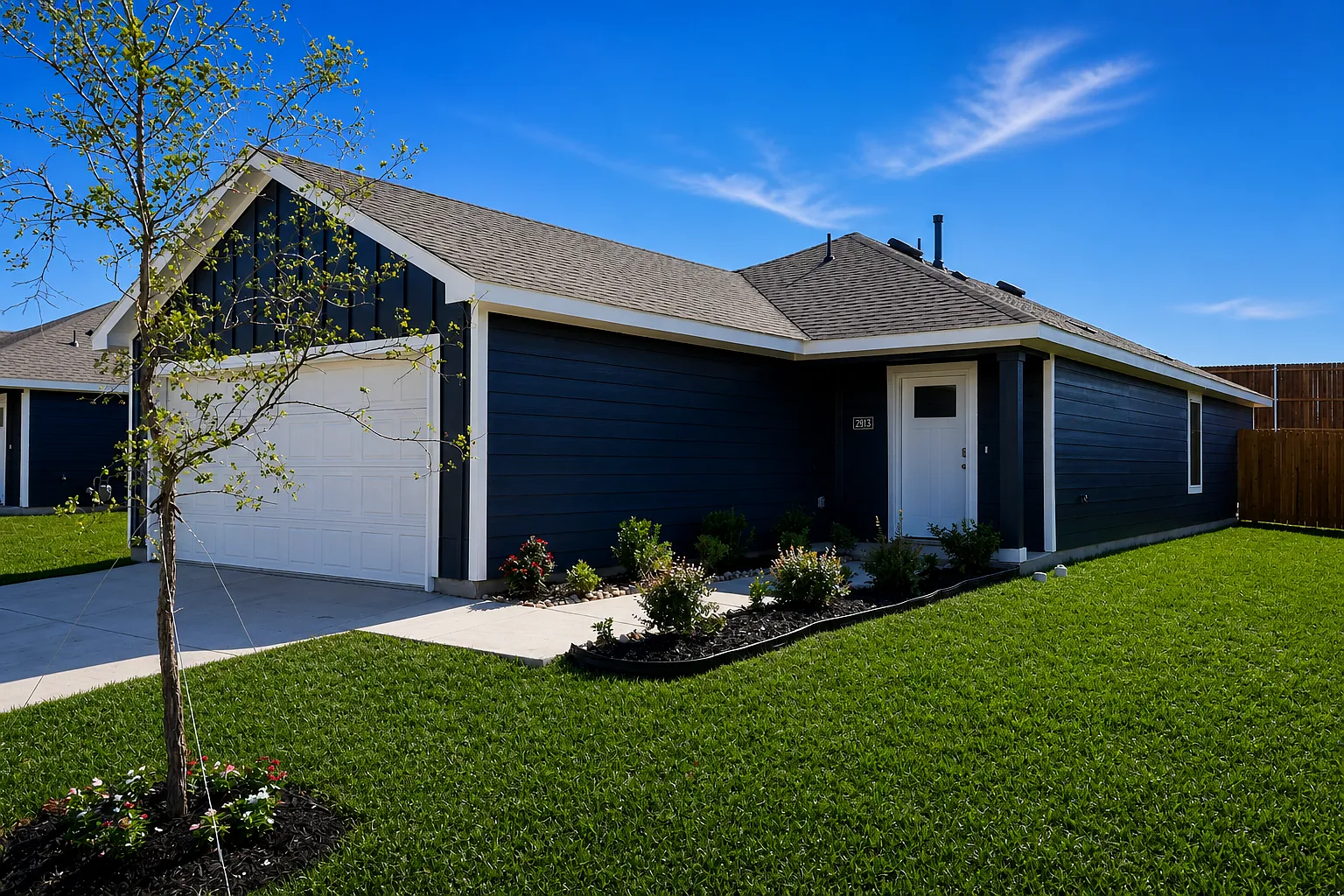 3 bed, 1280 sqft, $1,850 — Photo 2