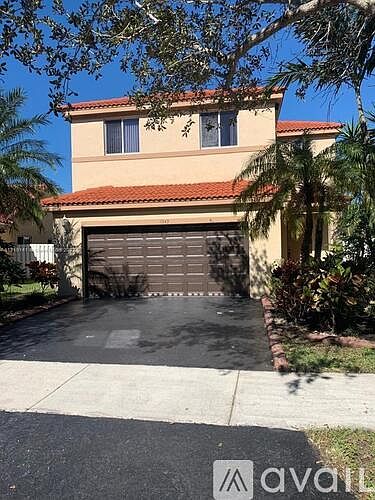 1st image of 1543 Estancia Cir