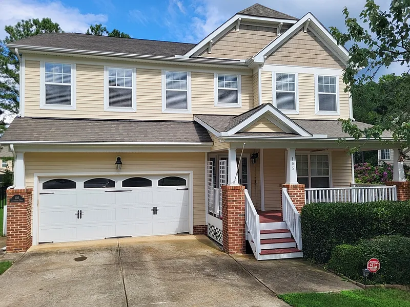 4 bed, 2.5 bath, 3034 sqft, $2,589 — Photo 2