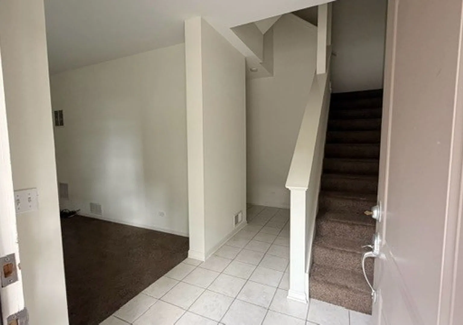 Beutiful 3 bed 2.1 bath Townhome — Photo 4