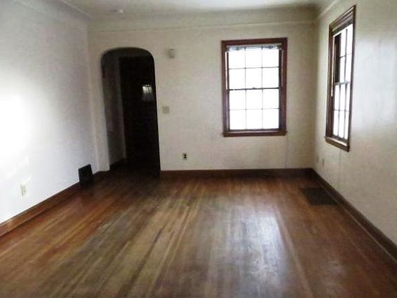 4th image of 3501 Logan Ave N