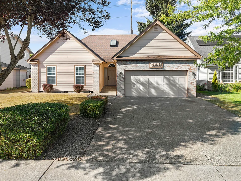 6108 Thornbury Ct SE