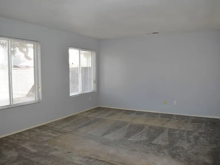 4213 Kirsten Dr — Photo 4