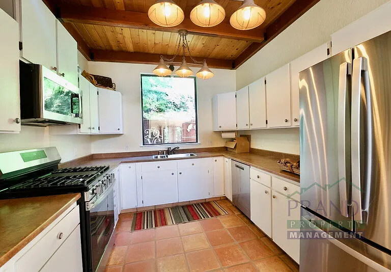 51 Aztec Ave — Photo 4