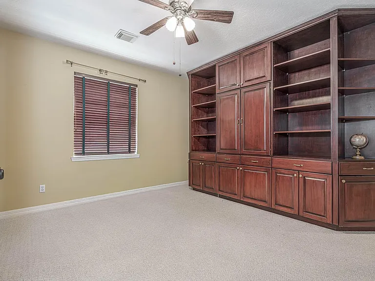 5415 Emerald Brk — Photo 27