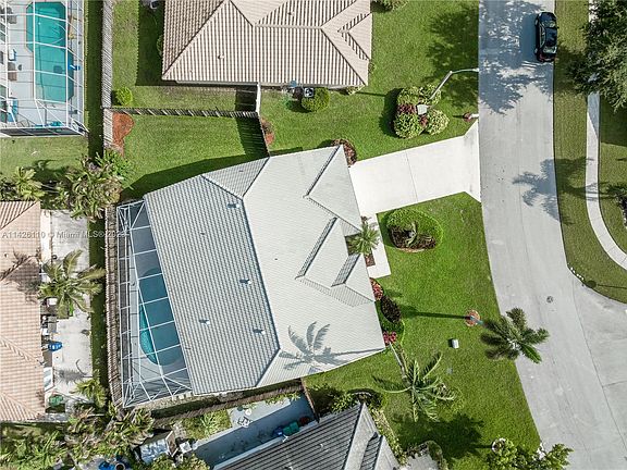 5th image of 5217 NW 65th Ave