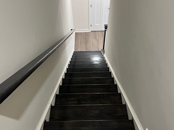3rd image of 6000 Stoneroller St