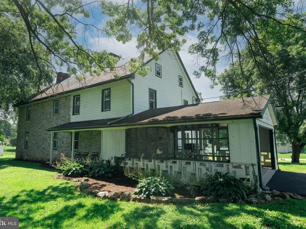 2475 Oregon Pike, Lancaster, PA 17601