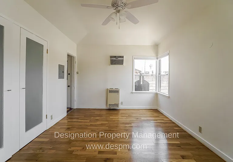 4619 1/2 Eagle Rock Blvd — Photo 5