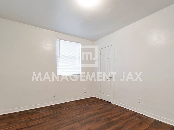 3rd image of 1522 W 25th St #1