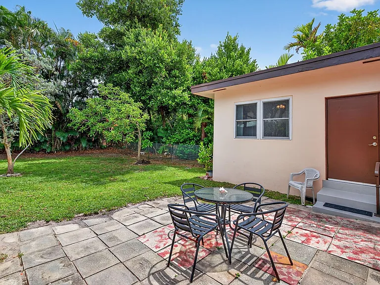 283 Imperial Ln — Photo 40